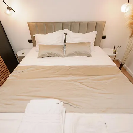 Spalato Apartman アパート スプリト